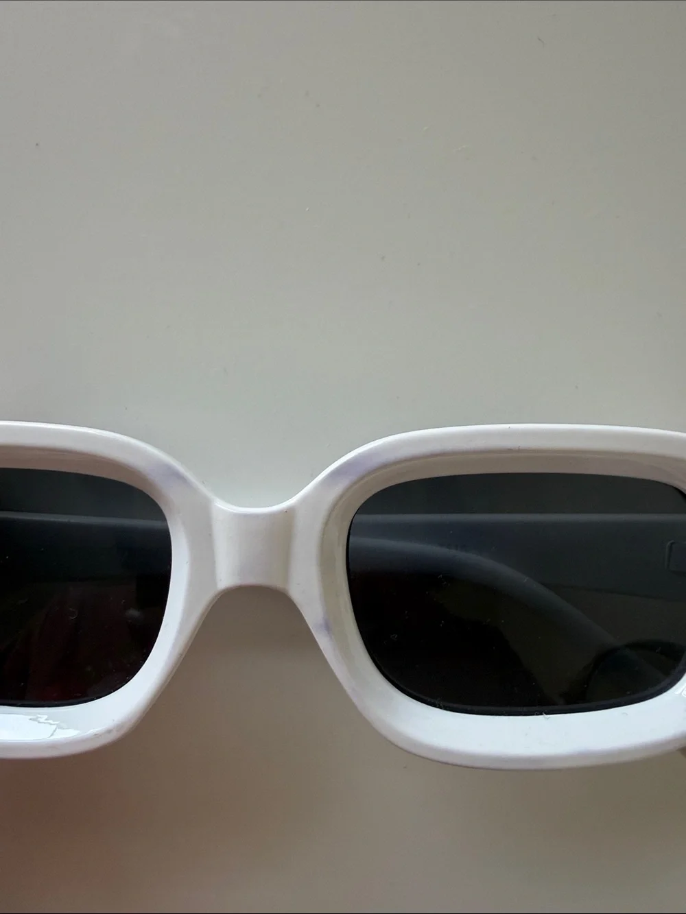 White Rectangle Frame Sunglasses - Classic Women’s Shades